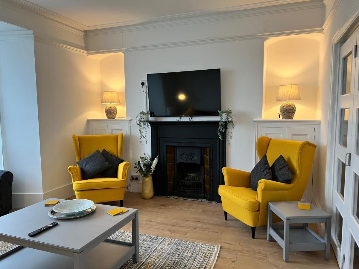 Heathcliff - 5 Bedroom House In Town Centre Tenby Eksteriør bilde