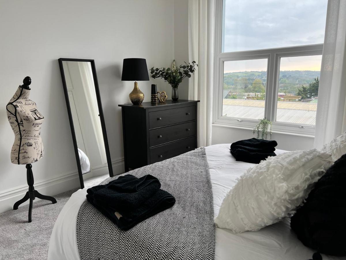 Heathcliff - 5 Bedroom House In Town Centre Tenby Eksteriør bilde